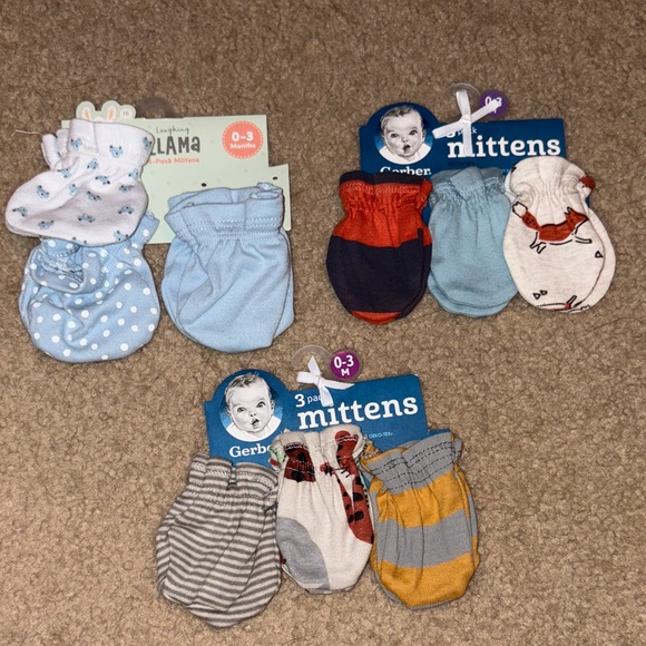 NWT Baby Mittens - Picture 1 of 1